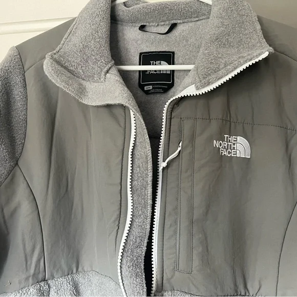 The North Face grey jacket - Picture 2 of 7